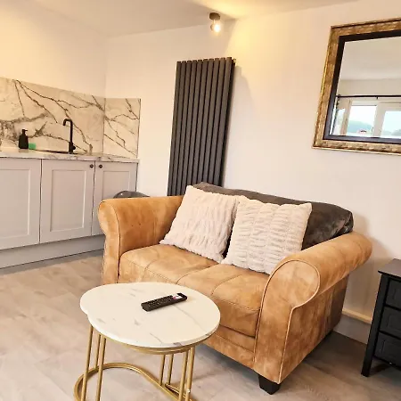 Kaoglen Lodge - Fawn Pod - Hot Tub - Dogs - Pitlochry - Luxury-2