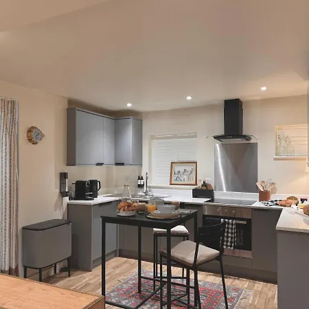 Y Cwtch Cottage By Birch Stays-3