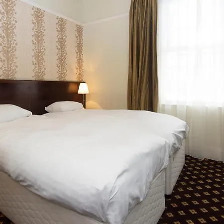 Cabot Court Hotel Wetherspoon-2
