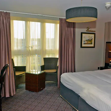 The Angel Hotel Wetherspoon-3