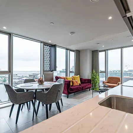The Lexington - Luxury Serviced Apartments City Centre - City And Waterfront Views-3
