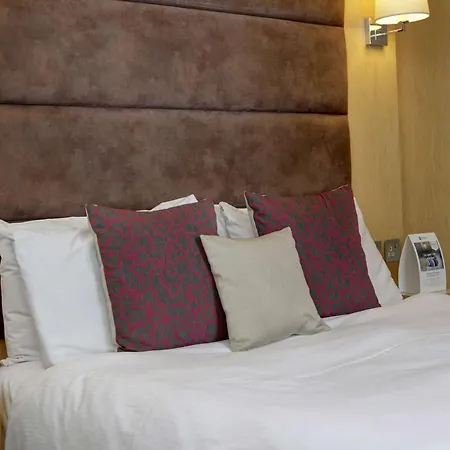 Best Western Heath Court Hotel-2
