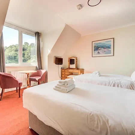 Onich Hotel & Lochside Beach Pods-2