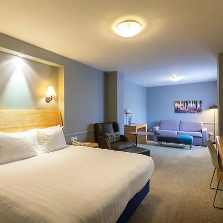 Holiday Inn Guildford By Ihg-2