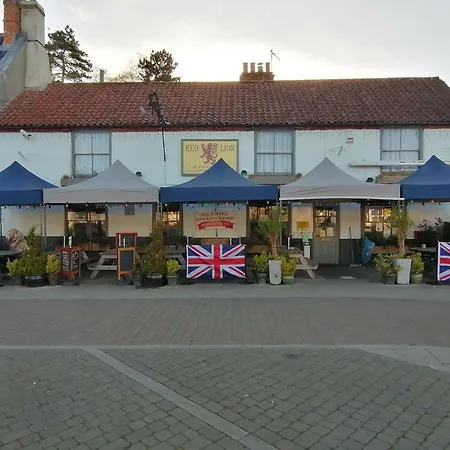 Red Lion-3
