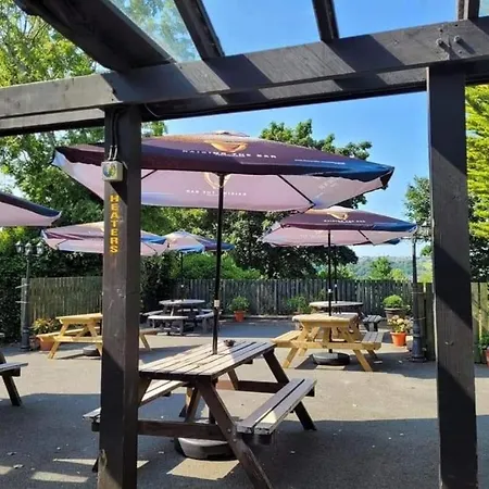 The Menai Hotel And Bar-3