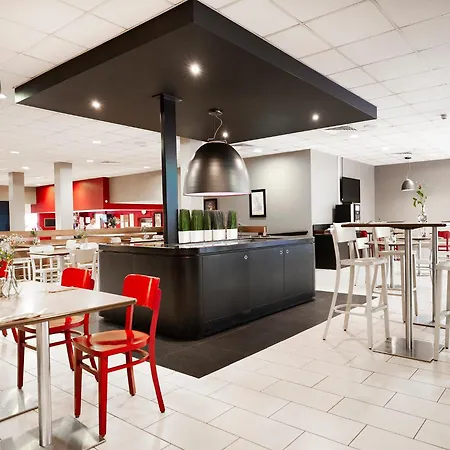 Campanile Swindon-2