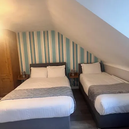 Fiddlestone Bar And B&B-2