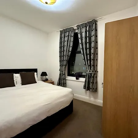 The Carlton'S Holiday Suites-3