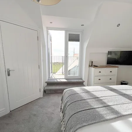 St Annes Beach Apartments-3