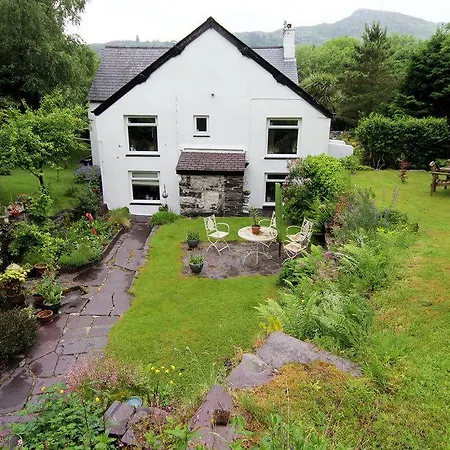 Glyn Peris Guest House-2