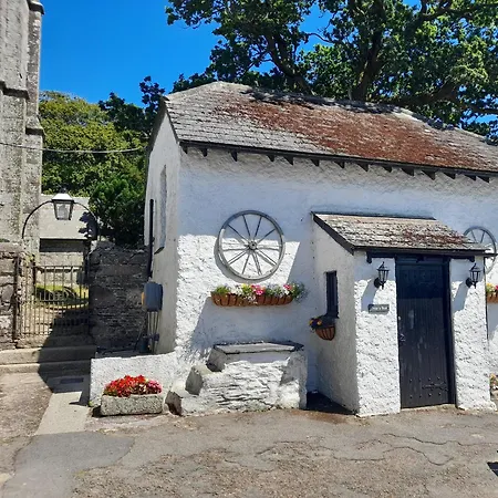 The Weary Friar Inn-2