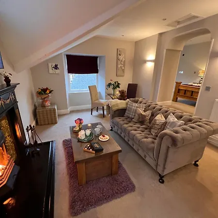 Windermere Boutique Hotel Spa Suites & Hot Tubs-2