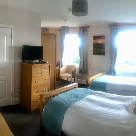 Beacon Country House & Luxury Shepherd Huts-3