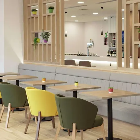 Hampton By Hilton Edinburgh Airport-2
