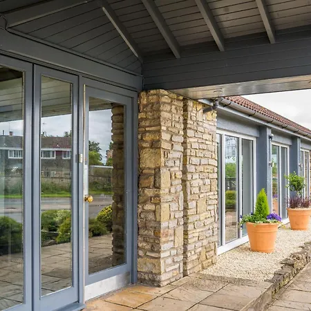 Almondsbury Inn & Lounge-2