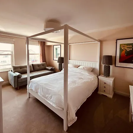 Pentire Headland Retreat-3