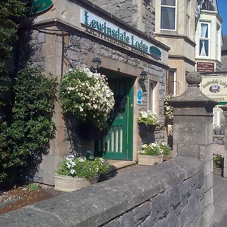 Lewinsdale Lodge-2