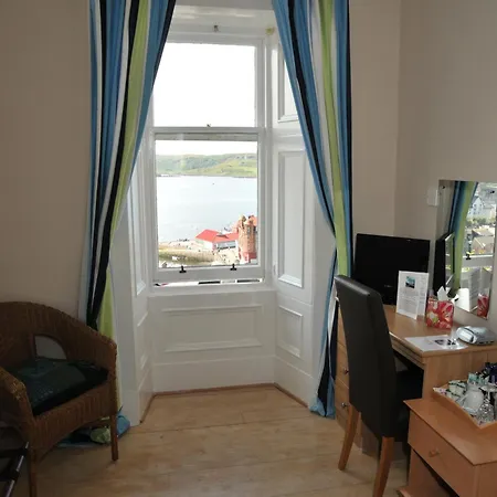 Invercloy Guest House-3