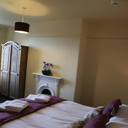 Gillygate Guest House-2