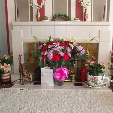 The Lyndsay Guest House-3
