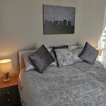 Greenlands Guest House-2