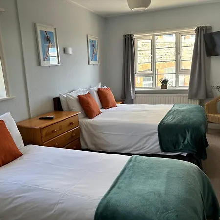 The Yacht Inn-2