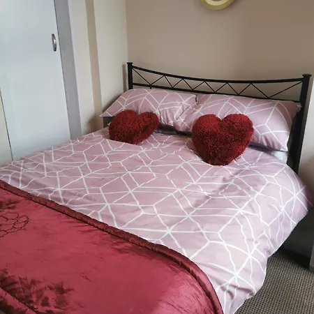 Leeds House Guest House-3