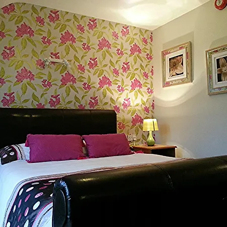 Crockatinney Guest House-3