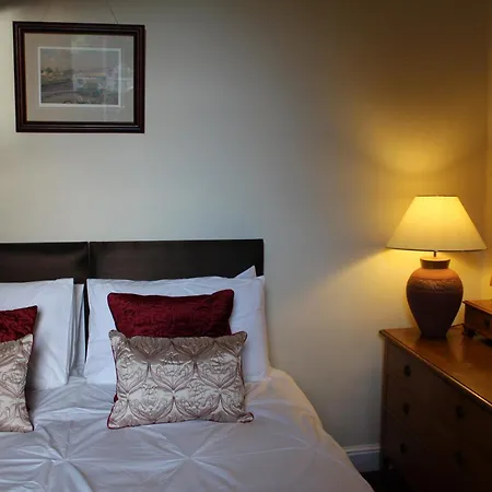 Brackness House Luxury B&B-3