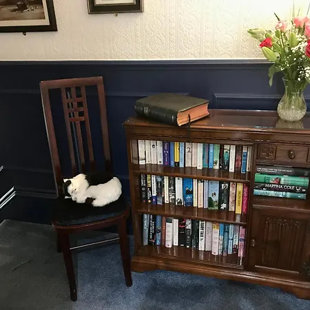 Norman Guest House With Free Parking-3