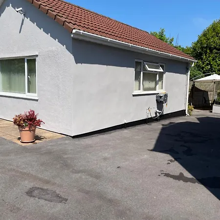 Leylands Annexe-3
