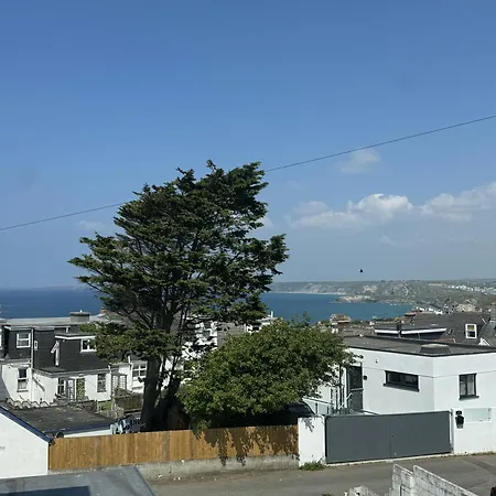 Oyo Shore Surf Lodge-3