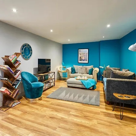 Host & Stay - Narrowgate Apartments-3