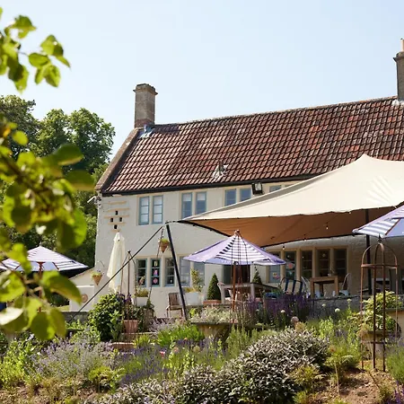 The Wheatsheaf Combe Hay-3