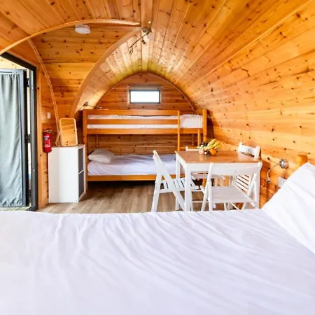Camping Pods Trevella Holiday Park-3