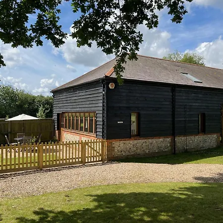 Barn Ann-Exe, Sleeps 4, Garden, Parking Spaces-3