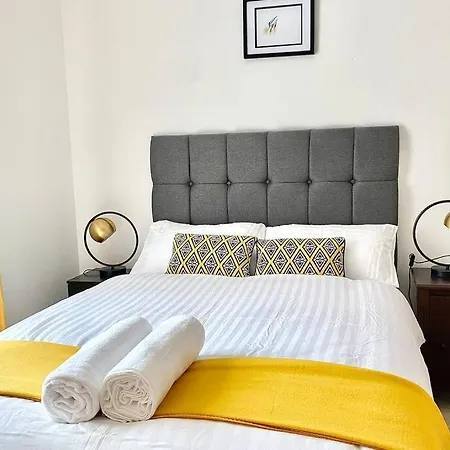 Smartrips Apartments - Lakeside/Thurrock-3