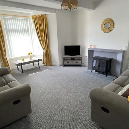 Loch Linnhe View House 17, Fort William-2
