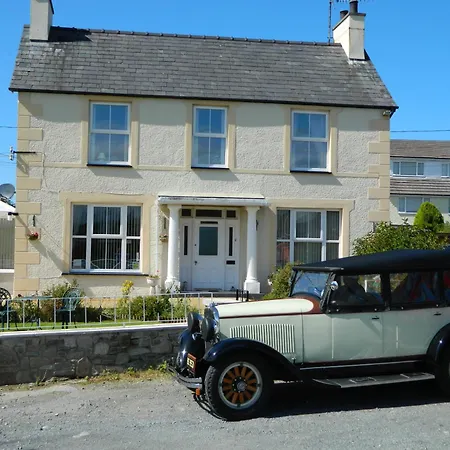 Taldrwst Farmhouse-3