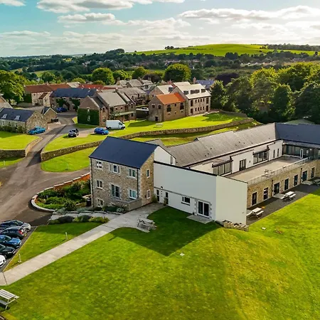 Plawsworth Hall Serviced Cottages And Apartments-3