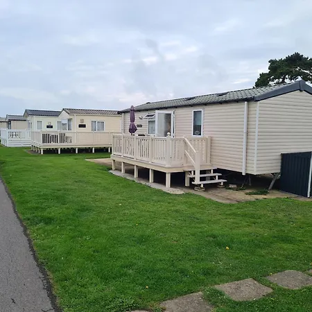 127Cs Hoburne Naish Holiday Park-2