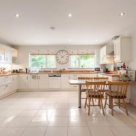 Riverview Cottage-3