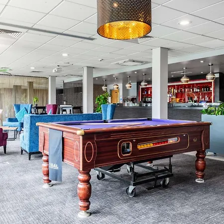 Park Inn By Radisson Peterborough-2