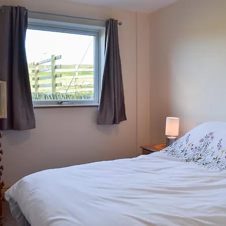 Booth Farm Bungalow-2