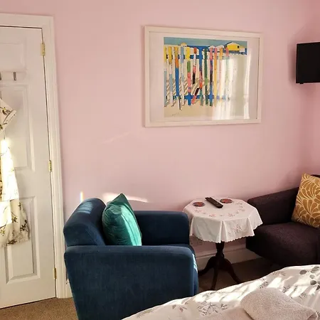 The Witterings Bed And Breakfast-2