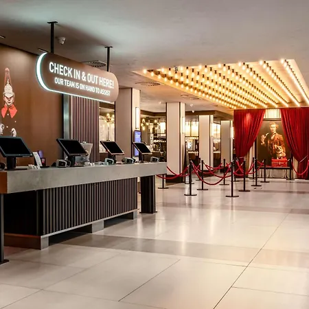 Radisson Red London Heathrow-2