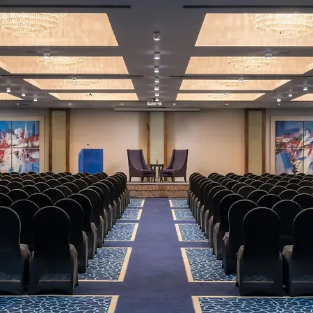 Renaissance London Heathrow Hotel-3