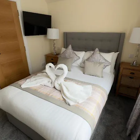 The Waverley Inn Holiday Homes-2