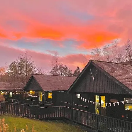 Braemar Lodge Cabins Not For Profit-3